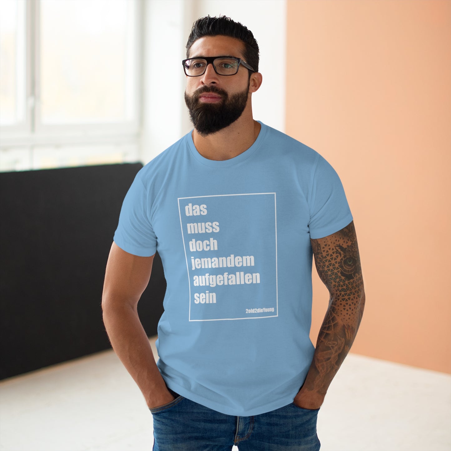 "das muss doch jemandem aufgefallen sein" Unisex T-Shirt